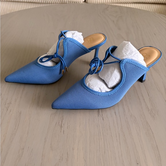 Cozy Island Pointed Toe Woman’s Shoes 3” Heel Size: 7 Blue (P53) - Picture 3 of 9